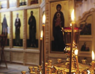 How to light candles in church, to whom and how many?